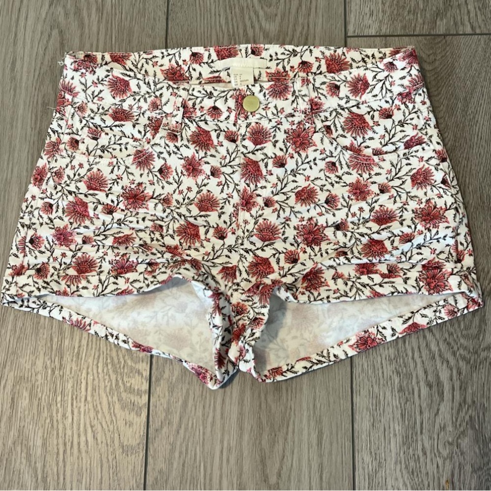 FLORAL SHORTS H&M